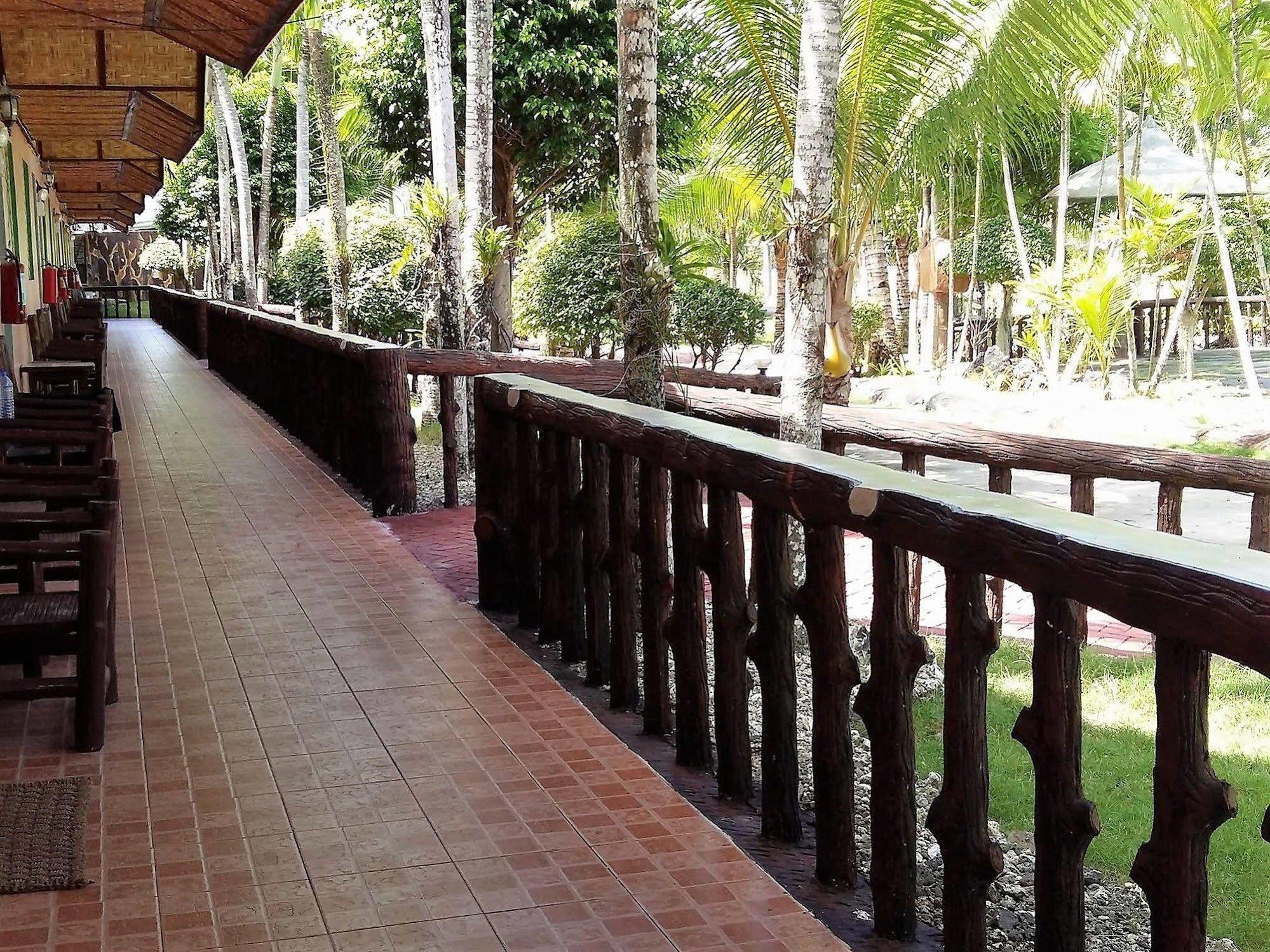 Coco Grove Nature Resort And Spa Cebu Esterno foto